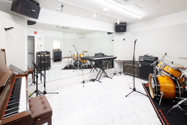 大宮スタジオ Eys音楽教室 全47種類の楽器 ヴォーカルスクール 無料体験レッスン受付中
